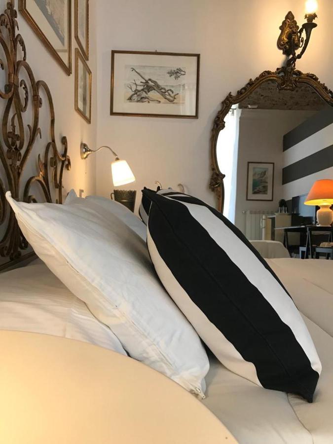 Hotel Sanctus Syrus 4 Albenga Exterior foto